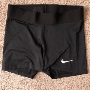 *BRAND NEW* Nike Pro Women’s Shorts 3” inch length Black Size Small S